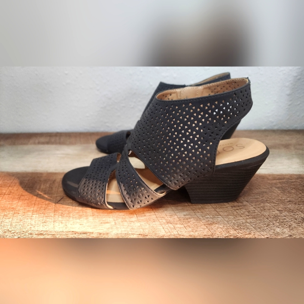 NEW Naturalizer Soul Perforated dress Sandals Block Heel Zip Side Black, Size 9M